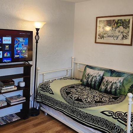 Sweet 2 Bedroom Close To U Of Oregon & Track! Юджийн Екстериор снимка
